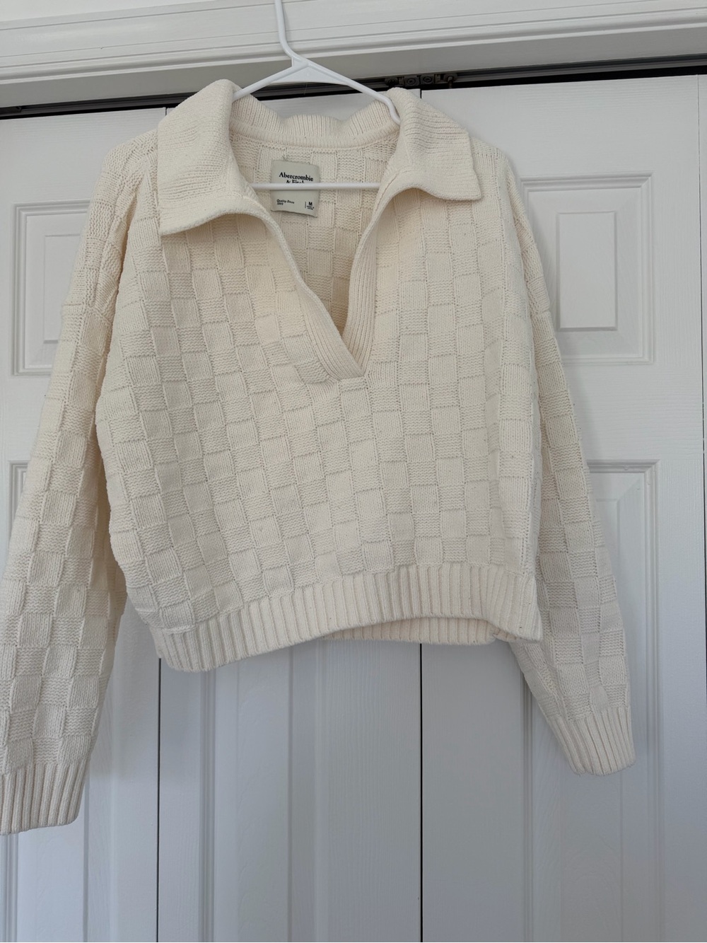 Abercrombie & Fitch Cream Textured Collared Size M Waffle Knit Pullover